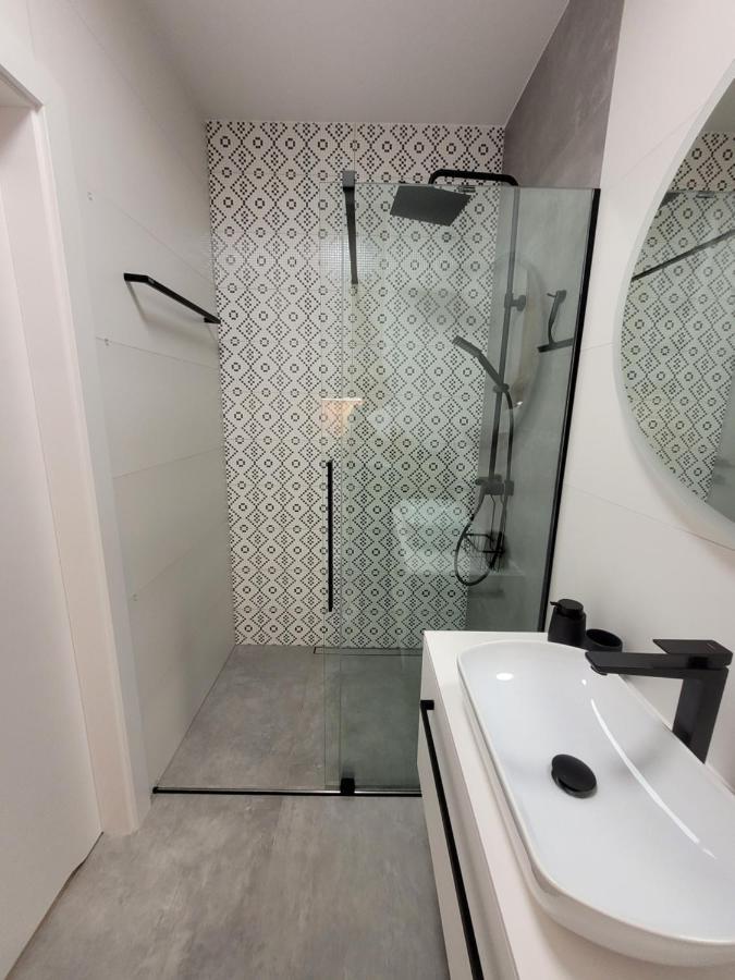 Baltic Marina Residence 19 Z Parkingiem, Jacuzzi, Sauna I Silownia Kołobrzeg Exteriör bild